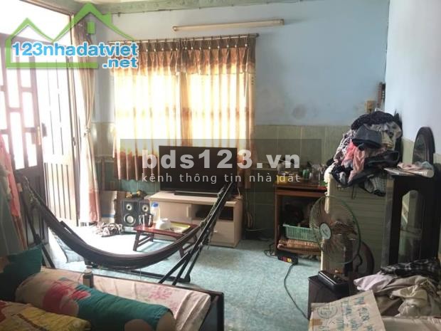 Bán nhà Trâu Quỳ 3 tầng Lô góc đắc địa 3 thoáng chia 3 đẹp dt 142m2, lh 0982852808