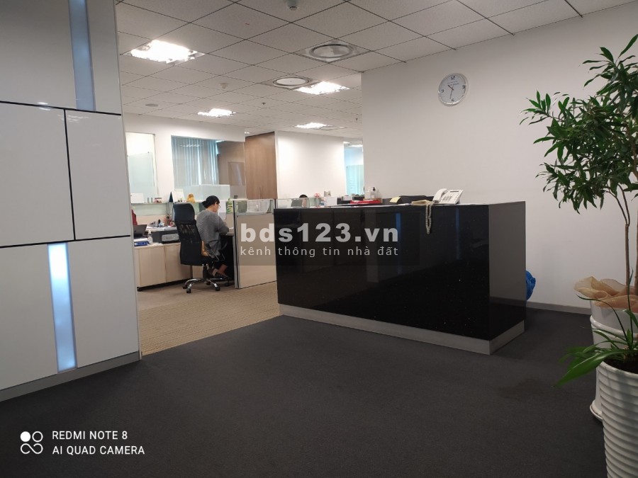 Cần nhượng lại văn phong Quận 1, đầy đủ nội thất, giá thoả thuận, chính chủ