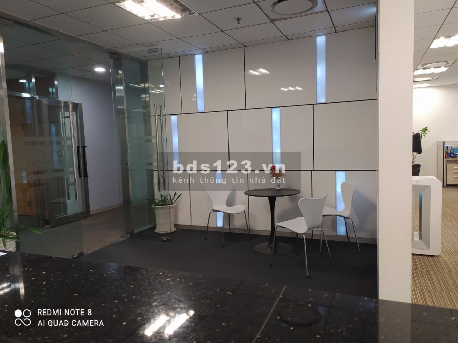 Cần nhượng lại văn phong Quận 1, đầy đủ nội thất, giá thoả thuận, chính chủ