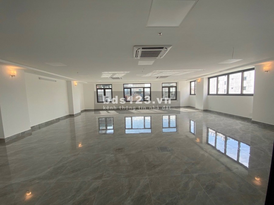 Cho thuê văn phòng Thái Hà 120m2 15 triệu 3 mặt thoáng view đẹp, giá 15 triệu/tháng