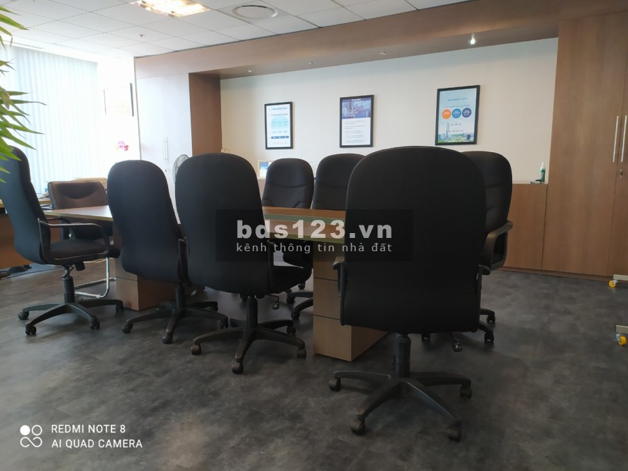 Cần nhượng lại văn phong Quận 1, đầy đủ nội thất, giá thoả thuận, chính chủ