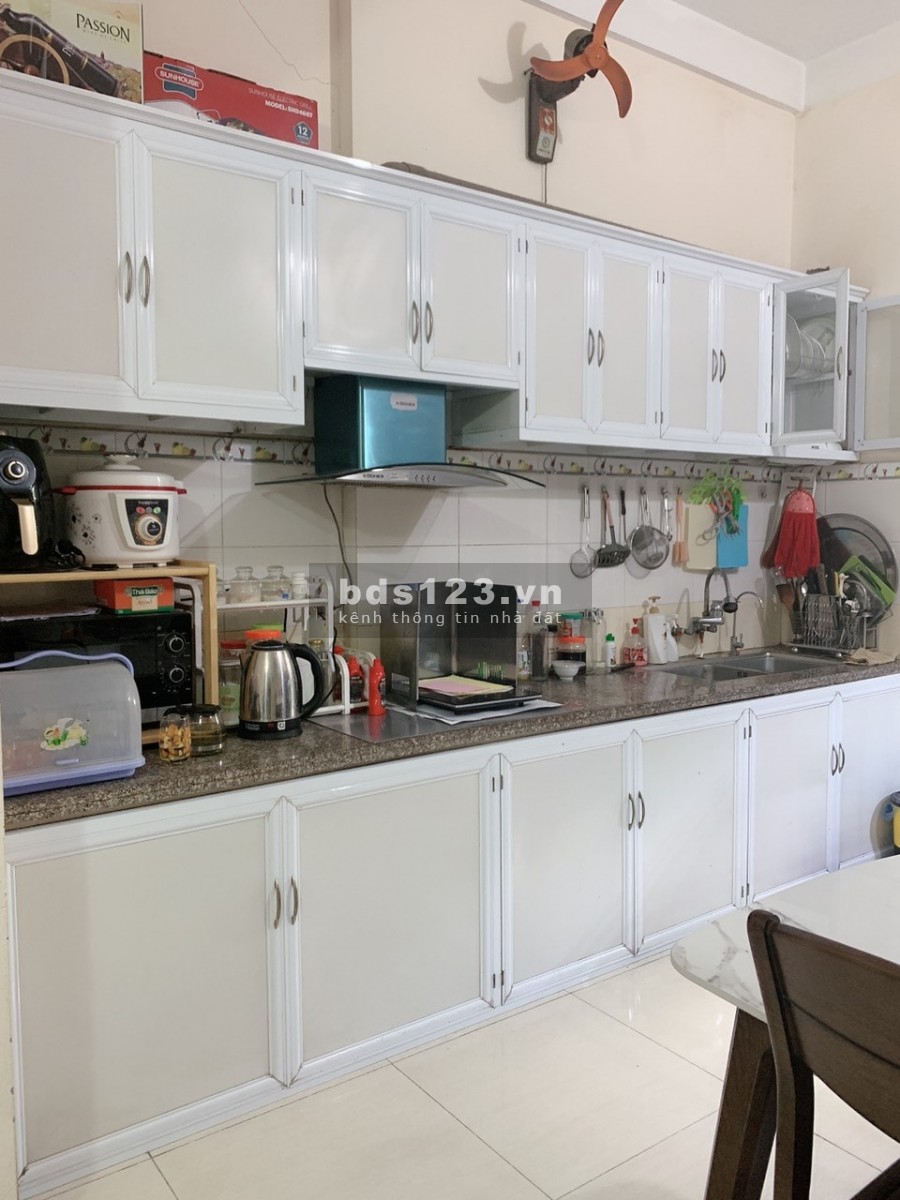 Cần Bán Gấp Nhà Phố Láng Hạ Đống Đa 45m, 2 Tầng, Mặt tiền 3.2m. Giá 2.25 Tỷ.