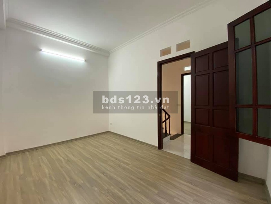 Bán gấp nhà nguyên căn Định Công, 4 tầng, dt 36m2, giá yêu thương, giá bán 3.3 tỷ