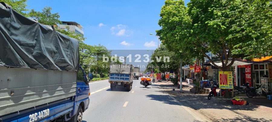 Bán nhà Lê Trọng Tấn, Hà Đông, ô tô đỗ cửa dt 42m2, giá bán 3.7 tỷ, lhcc