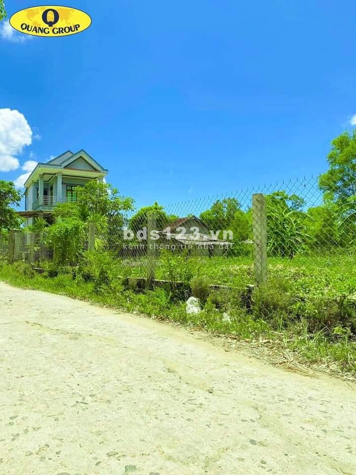 Bán nhanh lô đất diện tích vuông vức, khu dân cư hiện hữu, đường lớn xe ra vào