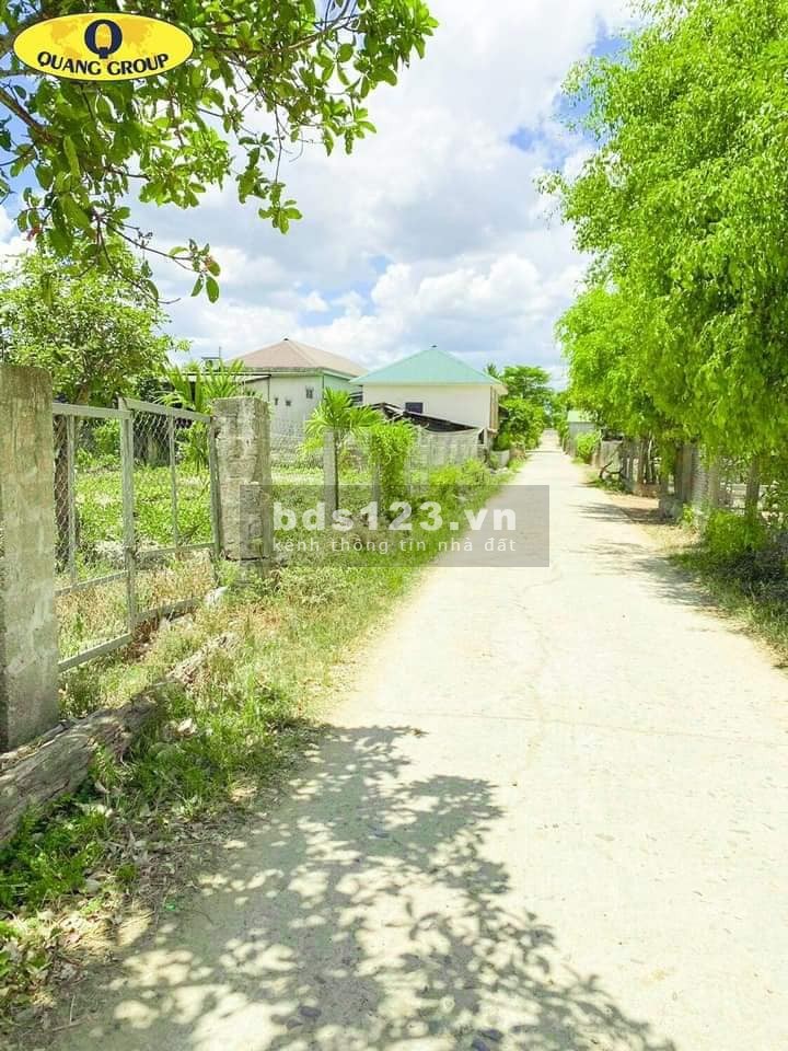 Bán nhanh lô đất diện tích vuông vức, khu dân cư hiện hữu, đường lớn xe ra vào