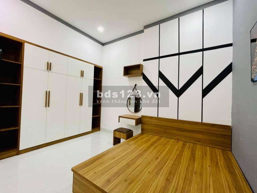 Nhà mê 3 P.Ngủ giá hợp lý full nội thất hẻm cấp 1 gần Bồng Binh Phạm Ngũ Lão