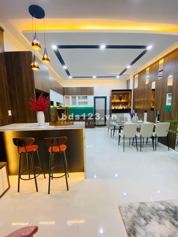 Nhà mê 3 P.Ngủ giá hợp lý full nội thất hẻm cấp 1 gần Bồng Binh Phạm Ngũ Lão