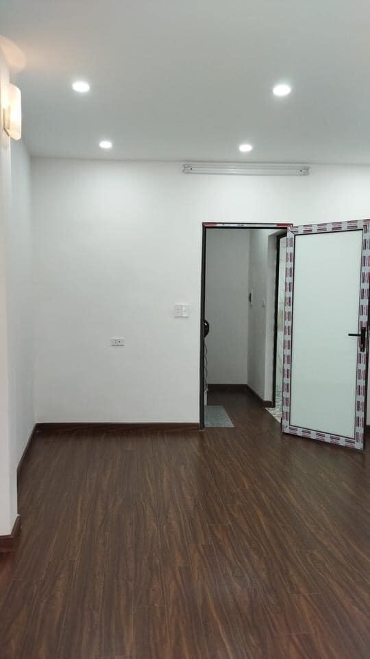 Bán nhà Ngõ Hoà Bình 7, dt 32m2 đúc 4 tầng, nhỉnh 2 tỷ, tặng full nội thất