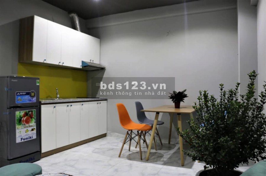Bán CCMN Đại Lộ Thăng Long dt 130m2 x 7 tầng vừa ở vừa khai thác doanh thu 100tr/tháng