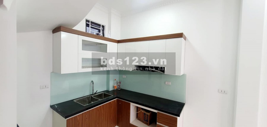 Bán nhà mới Cầu Diễn ngõ ô tô thông thoáng, gần trung tâm dt 32m2, 5 tầng, giá 2.9 tỷ
