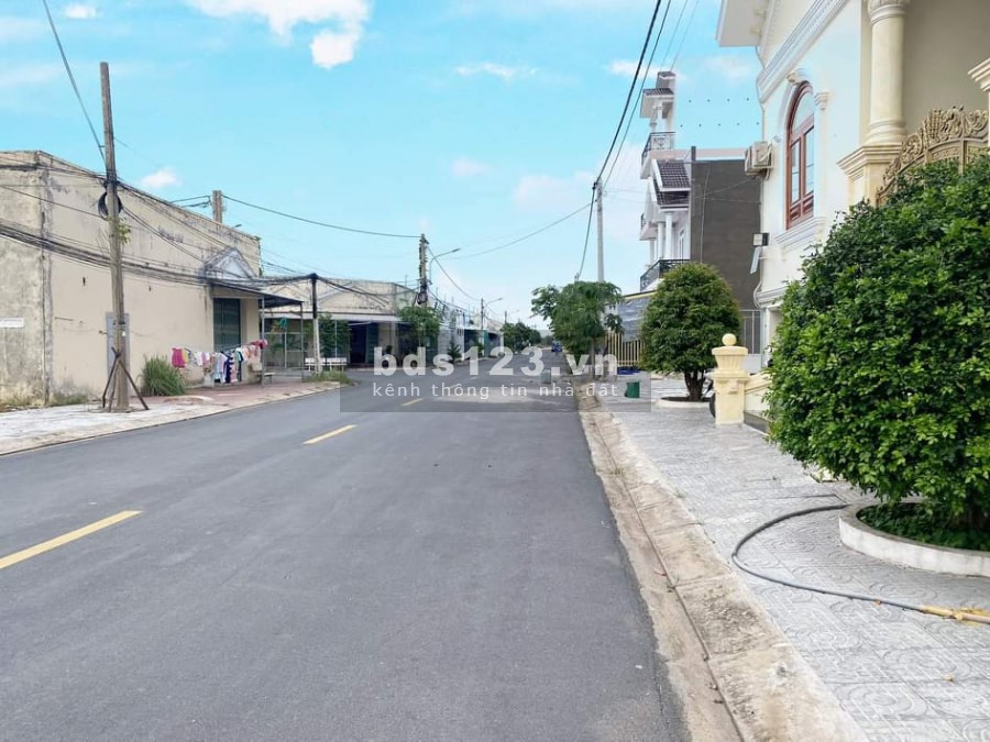 Bán dãy nhà trọ đang full phòng, đường N5 khu đô thị Hoàng Phát, Bạc Liêu