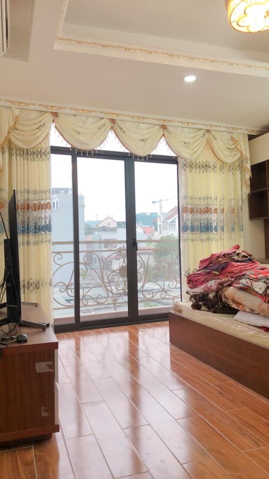 Bán biệt thự Văn phú, khu vực an sinh cao 220m2, giá 36 tỷ. Liên hệ 0984260883