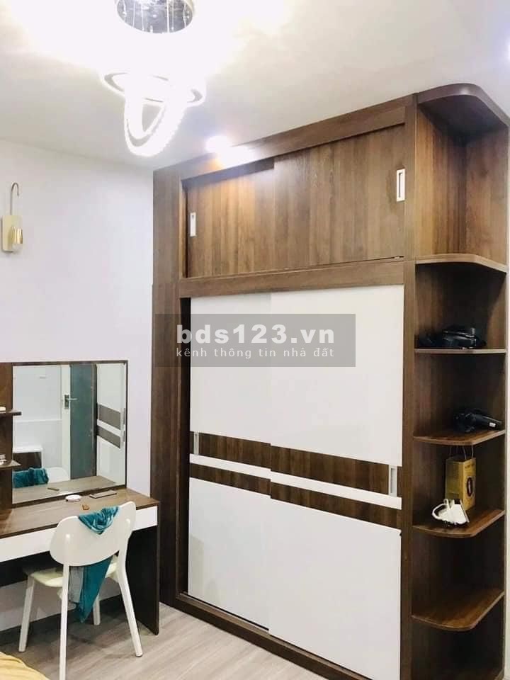 Bán nhà mới dt 38m2 Phú Nhuận, giá bán 3.8 tỷ, đang cho thuê 11 triệu/tháng, 3 tầng