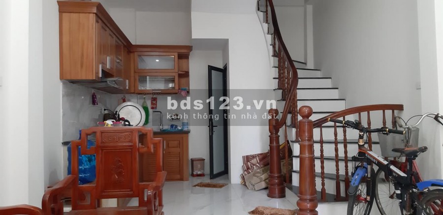Nhà đep Hoàng liệt, ôtô qua nhà, ngõ rộng thông thoáng, nhỉnh hơn 3 tỷ, dt 30m2 5 tầng
