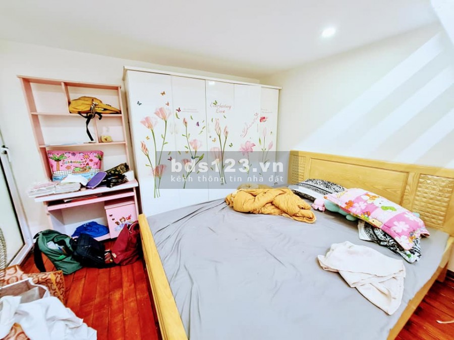 Bán nhà 169 Hoàng Mai, gần ô tô rộng ở luôn, dt 38m2, 4 tầng, 3 pn, giá nhỉnh 3 tỷ