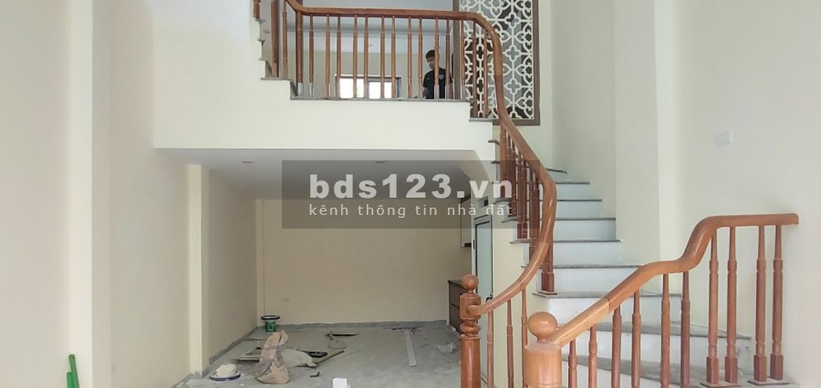 Nhà 4 tầng 38m2, cách đường Trần Phú 50m, cách đg ô tô 20m. Giá nhỉnh 4 tỷ. Lh 0984672007