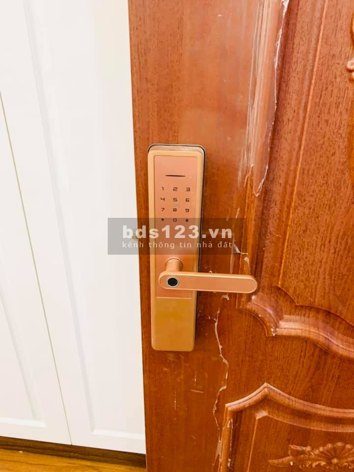 Bán nhà khu vực Minh Khai. Nội thất xịn + cửa cảm ứng. 31mx5 tầng giá chỉ nhỉnh 3 tỷ.