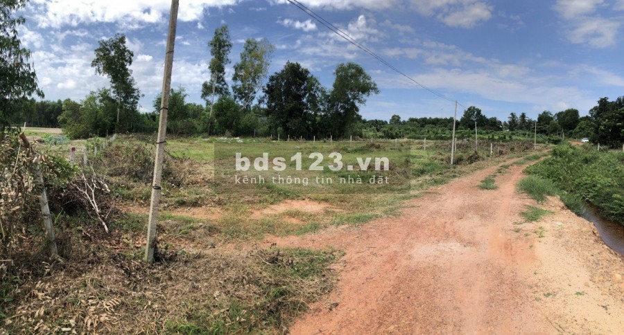 Đất nền giá HOT tại đảo Ngọc Phú Quốc, giá bán 300 triệu, chính chủ