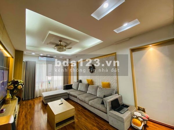 Bán nhà nguyên căn giá 3.9 tỷ diện tích 62m2 5 tầng phố Trương Định