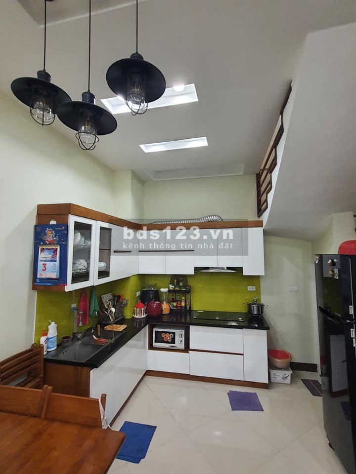Chưa đến 3 tỷ có nhà 36m2 x 4 tầng - mới , đẹp, về ở luôn - Phố Bùi Xương Trạch
