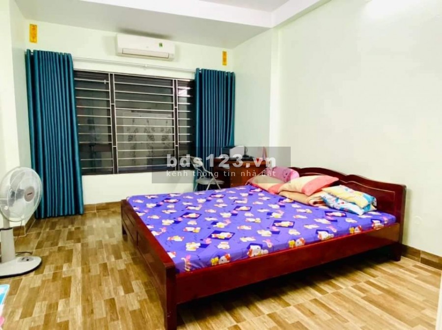 Gấp! Bán nhà khu Hồ Tùng Mậu, Cầu Giấy, dt 35m2 đúc 5 tầng, mặt tiền 3.5m