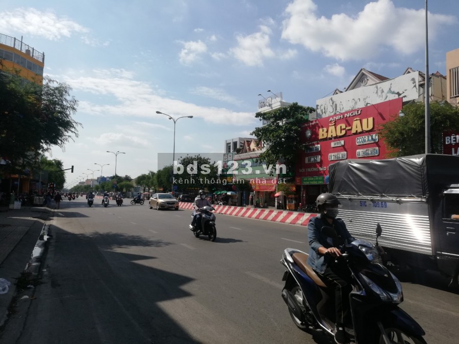 Nhà ngang hơn 5m, mặt tiền Sơn Kỳ. Tiện KD Khách sạn, Nhà hàng. giá bán 14,5 tỷ