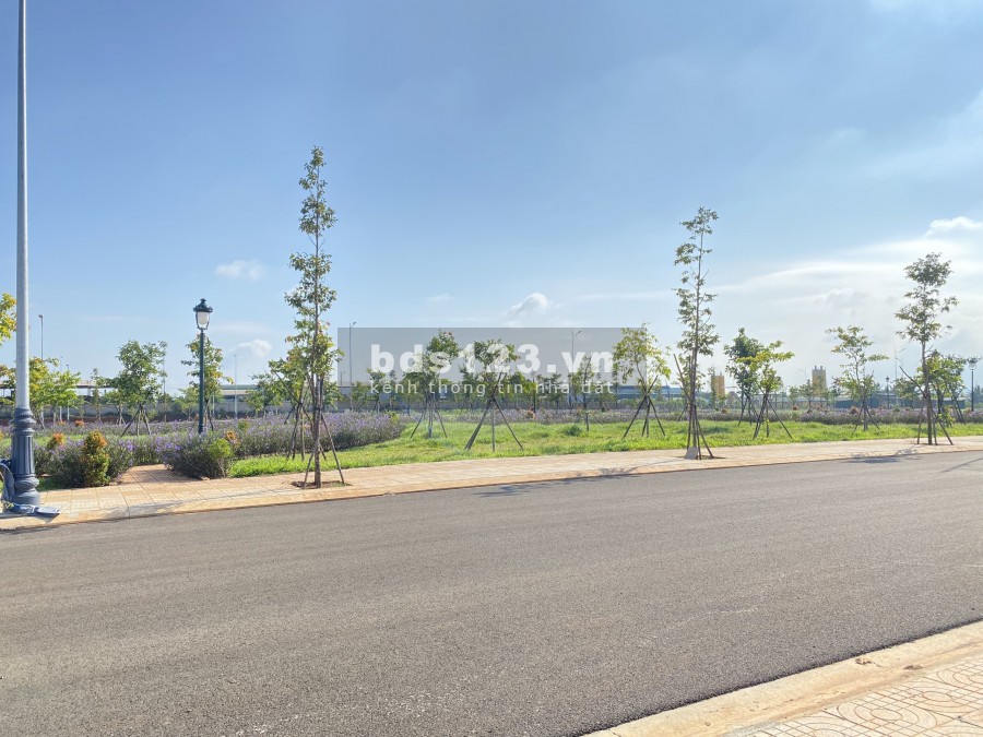 Giỏ hàng đợt 1 KĐT Ân Phú chỉ còn DUY NHẤT 01 hướng nam view trực diện công viên
