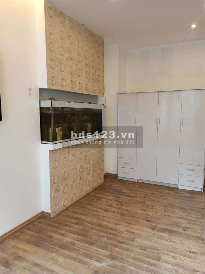 Bán nhà ở luôn full nội thất ô tô đỗ ngõ 141 Nguyễn Khang quận Cầu Giấy, lh 0339302180