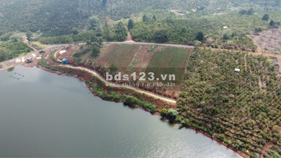 Kẹt tiền cần bán gấp lô đất View Hồ