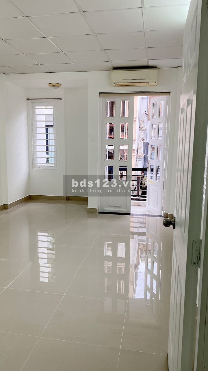 Bán nhà Nguyễn Trọng Tuyển, Phường 1, Tân Bình giá cực SỐC cần bán gấp.