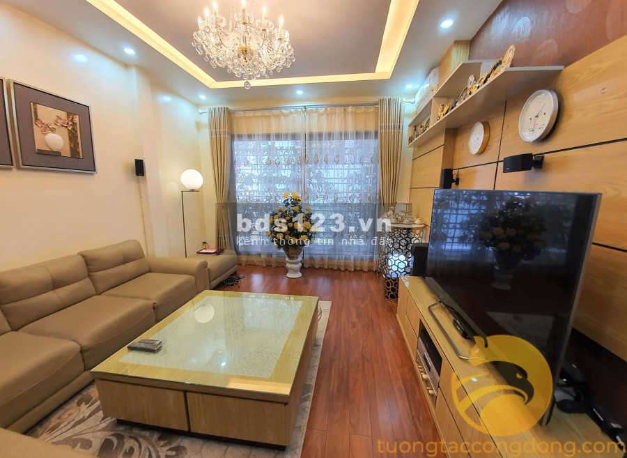 Cho thuê nhà nguyên căn, đủ nội thất, ngõ 169 Kim Mã, 55m2 x 5T, 14tr/tháng