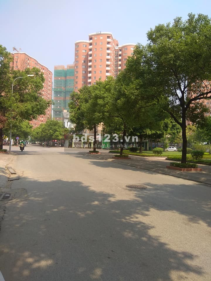 Bán căn góc 162m2 tại CT2a Nghĩa Đô, giá bán 4.7 tỷ, thương lượng chính chủ