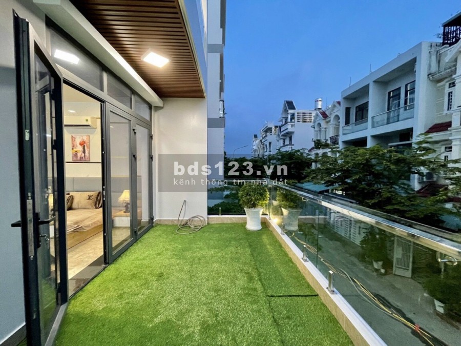Bán nhà nguyên căn chính chủ còn mới kết cấu 1 trệt 3 lầu 80m2 Huỳnh Tấn phát