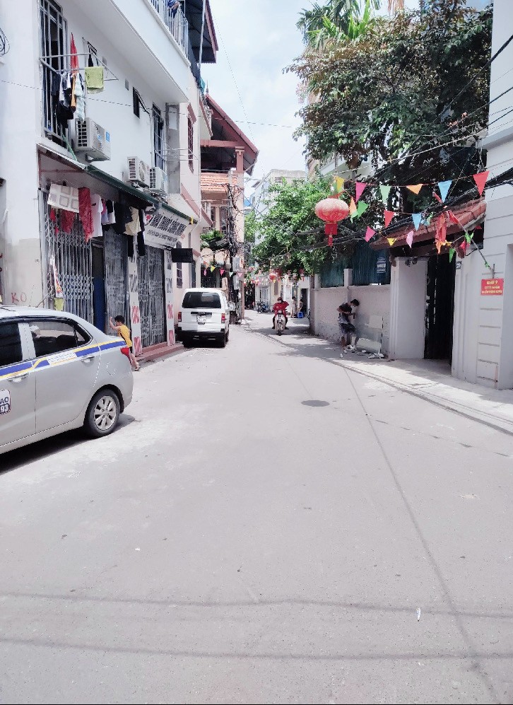 Cực hiếm, lô góc kinh doanh, oto tránh, nhà mới, 3 tầng, dt 50m2, giá bán nhanh 7.7 tỷ
