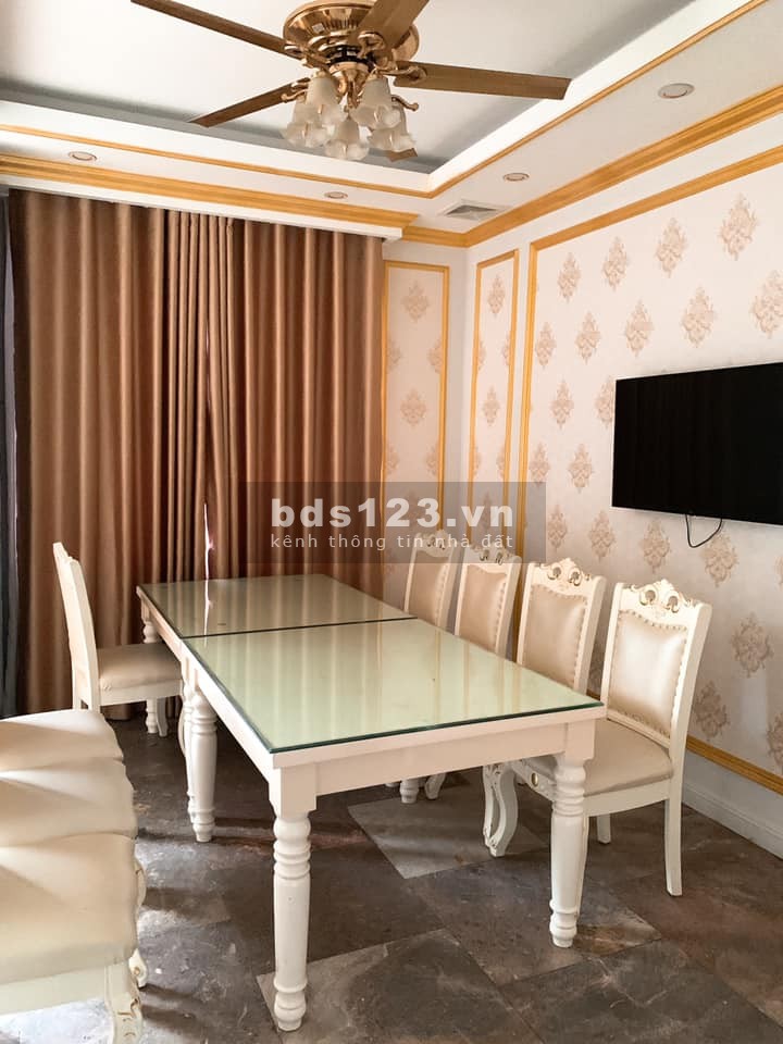 Nhà mặt phố Quận Ba Đình. Mặt Tiền 8.3m giá chỉ 37 tỷ, lh 0399298888