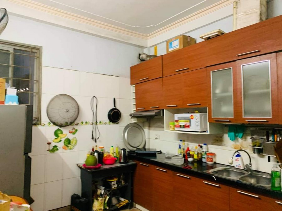 Bán nhà nguyên căn Trần Đại Nghĩa, dt 44m2, mt 5m, giá nhỉnh 4 tỷ, lh 0962458616, ở kinh doanh