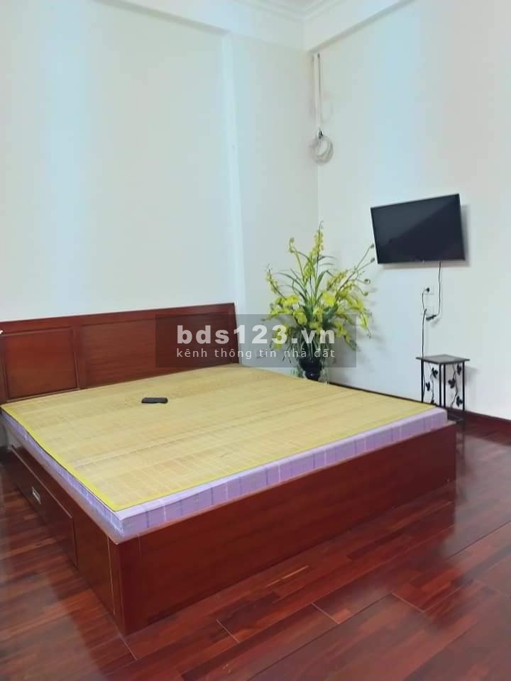 Bán nhà ngõ 135 Nguyễn Văn Cừ, Quận Long Biên, Hà Nội, ô tô vào, sổ đỏ căng đét