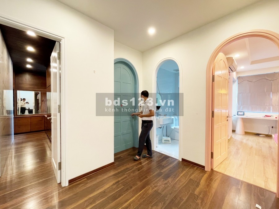 Siêu Phẩm Biệt Thự Độc Bản 180m2 KĐT Việt Hưng. Hướng mát Thiết kế hiện đại NT cao cấp