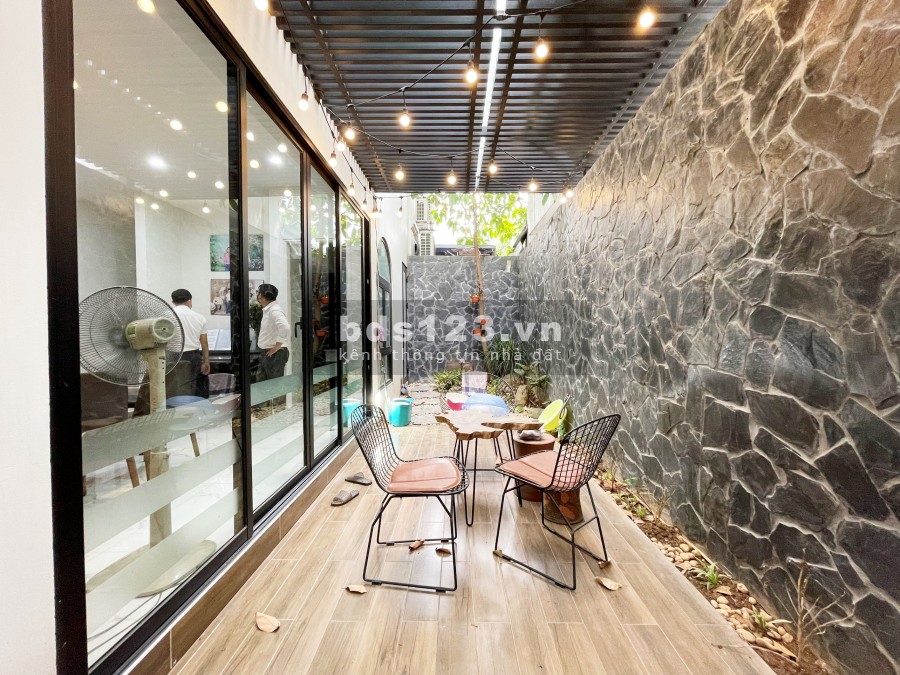 Siêu Phẩm Biệt Thự Độc Bản 180m2 KĐT Việt Hưng. Hướng mát Thiết kế hiện đại NT cao cấp