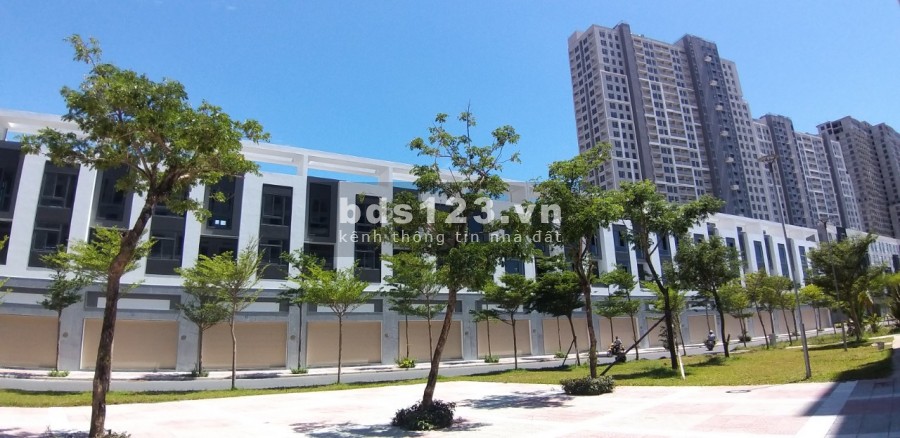 Bán shophouse mặt phố, biệt thự liền kề giá chỉ từ 11 tỷ, view 2 sân gold, sổ đỏ lâu dài.