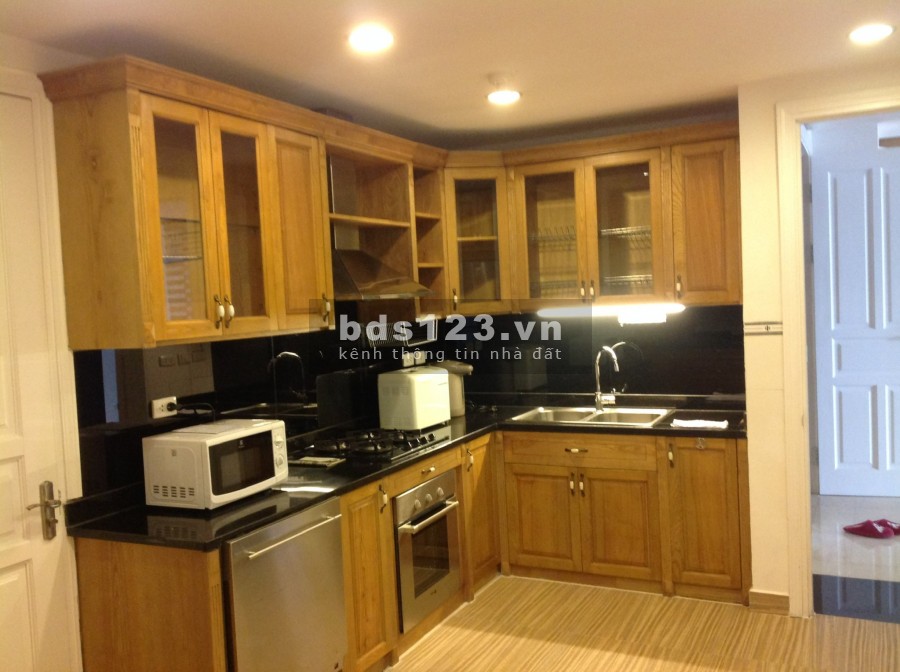 Bán penthouse dt 279m2, 4 ngủ tại P2 Ciputra Hà Nội, full nội thất. LH 0973781843 Ánh.