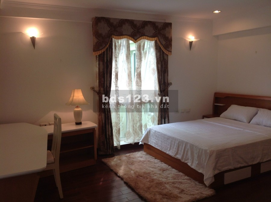 Bán penthouse dt 279m2, 4 ngủ tại P2 Ciputra Hà Nội, full nội thất. LH 0973781843 Ánh.