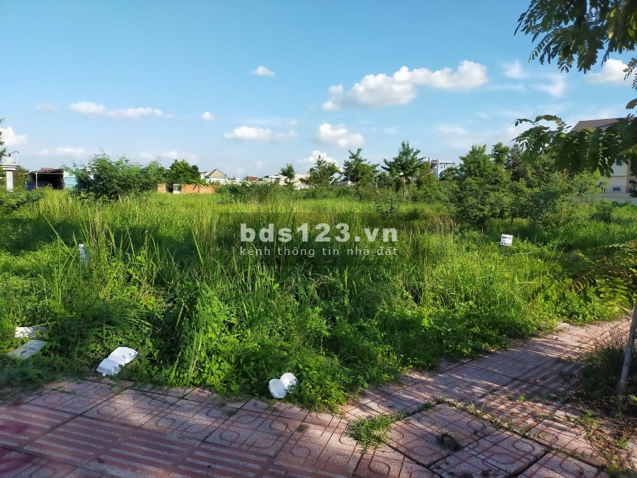 Biên Hoà : Đất nền dự án nằm sau KCN PouChen, diện tích từ 100~179m2. giá chỉ 1.7 tỷ/ nền