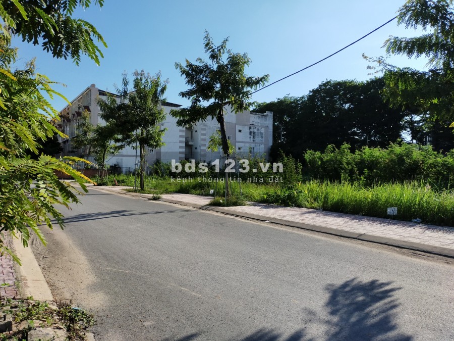 Biên Hoà : Đất nền dự án nằm sau KCN PouChen, diện tích từ 100~179m2. giá chỉ 1.7 tỷ/ nền