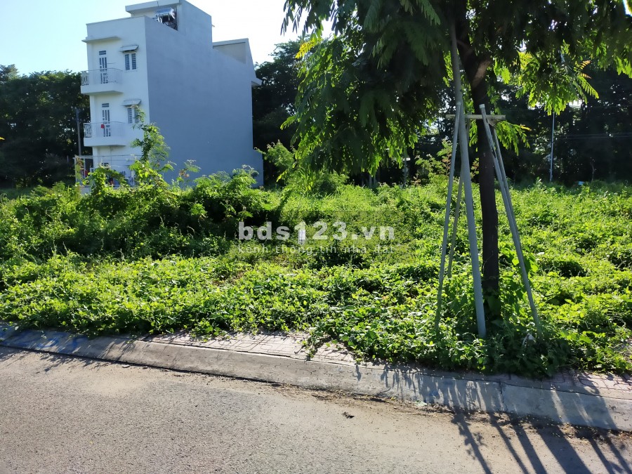 Biên Hoà : Đất nền dự án nằm sau KCN PouChen, diện tích từ 100~179m2. giá chỉ 1.7 tỷ/ nền