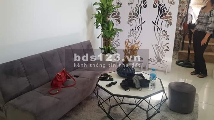 Bán nhà hơn 1 tỷ nhà đẹp ở ngay, 3 thoáng, 4 tầng, sổ hồng riêng nở hậu, Phương LIệt, Thanh Xuân