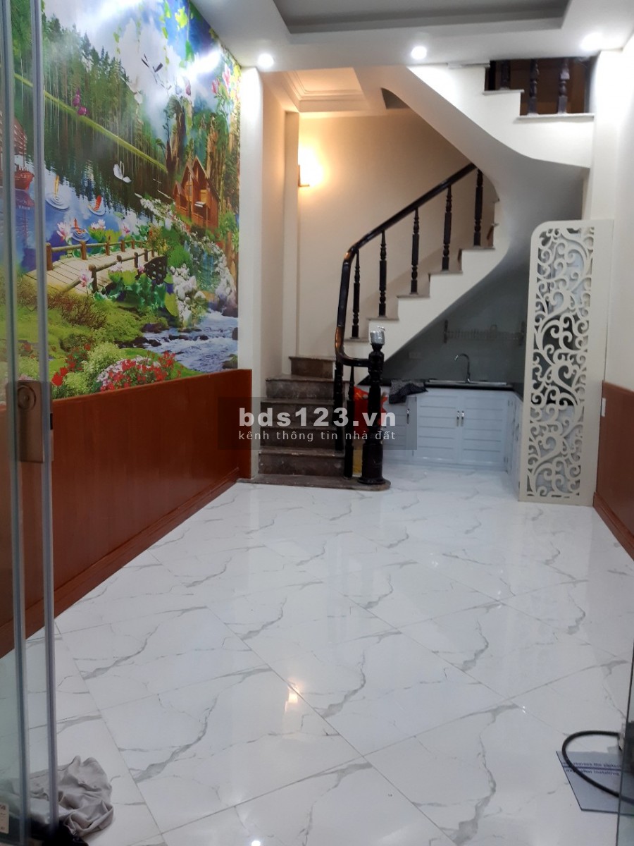 Bán gấp nhà Nguyễn Khoái 4 tầng,nhà gần như mới 23m2-2 tỷ sổ đỏ chính chủ