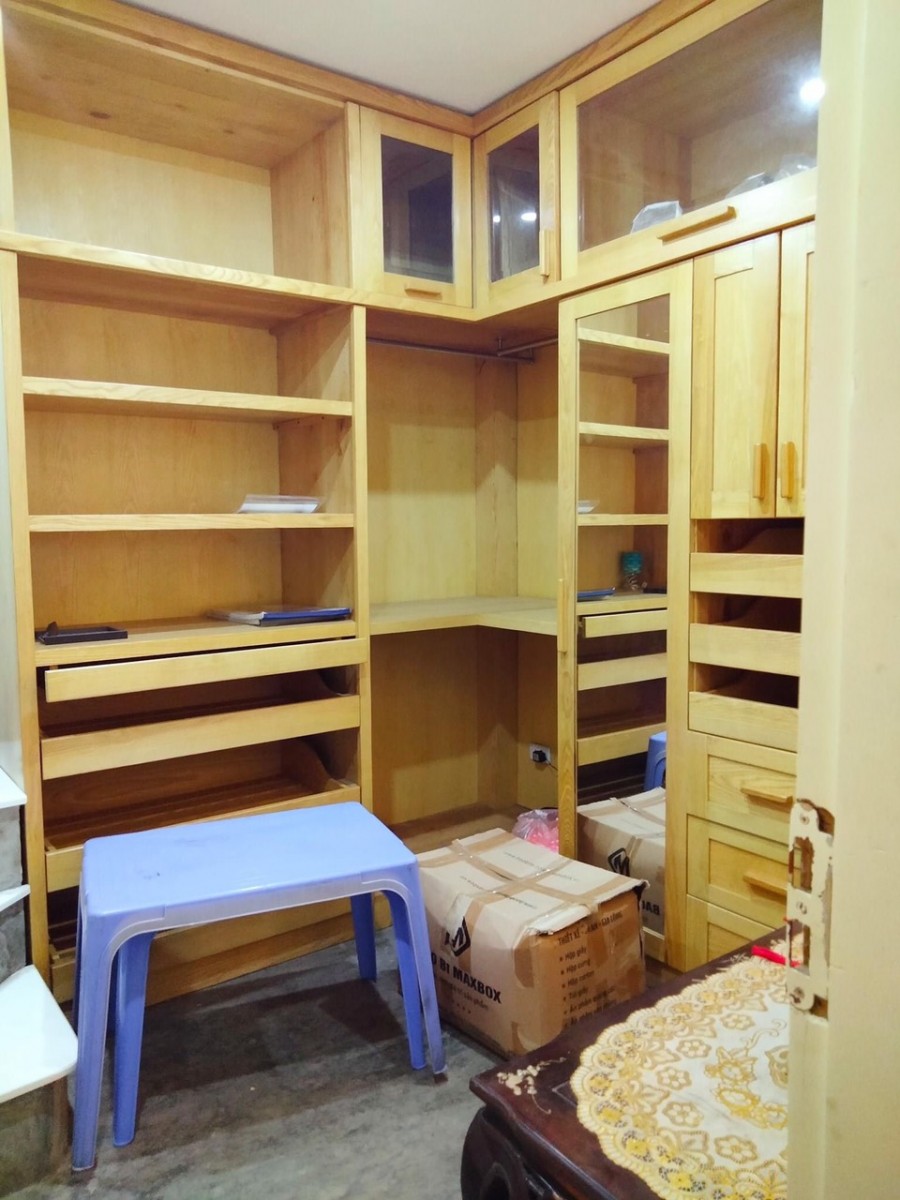 Nhà Ngọc Thuỵ Long Biên 35mx4t mt4.2m, ô tô đỗ cách nhà 2m, 3PN, ở luôn, nhỉnh 3 tỷ.