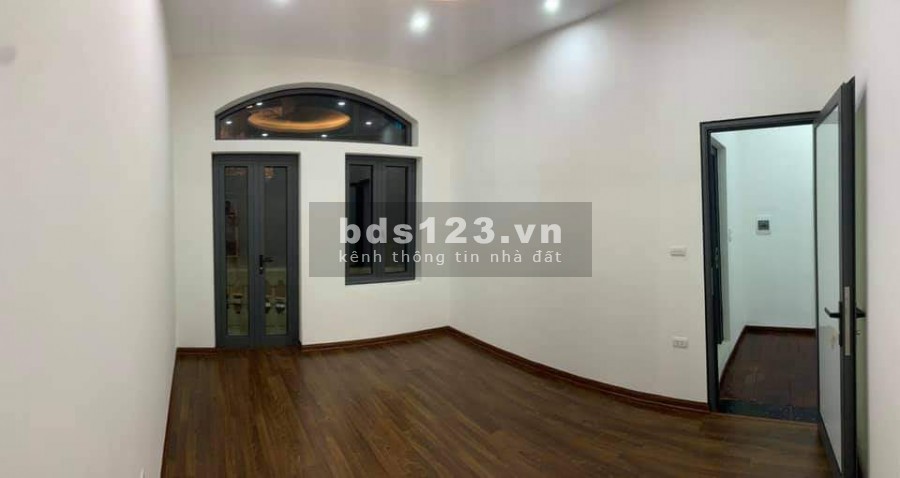 Lô góc hàng độc Thanh Xuân, diện tích 44m2, 5 tầng mặt tiền 5m, giá 6 tỷ, lh 0986923663